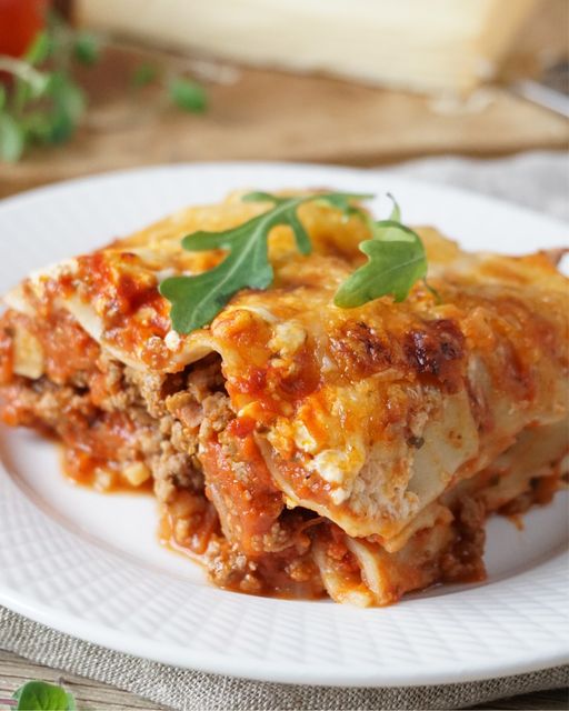 LASAGNE BOLOGNESE