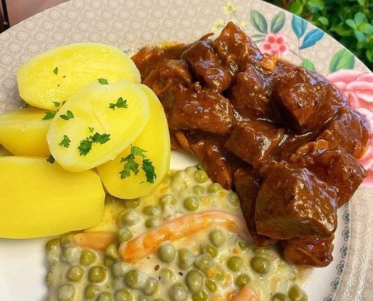 387770501 186280814510031 7680705959881557858 n 768x768 1