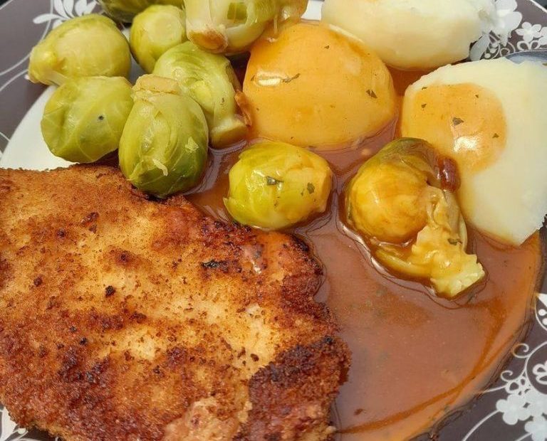 418421971 310808525273596 7126890589719175030 n 768x1024 1