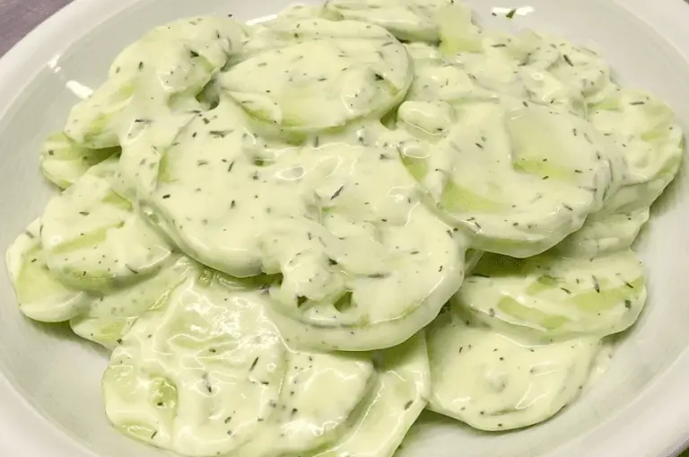 Gurkensalat mit Joghurt in 3 Minuten zubereitet