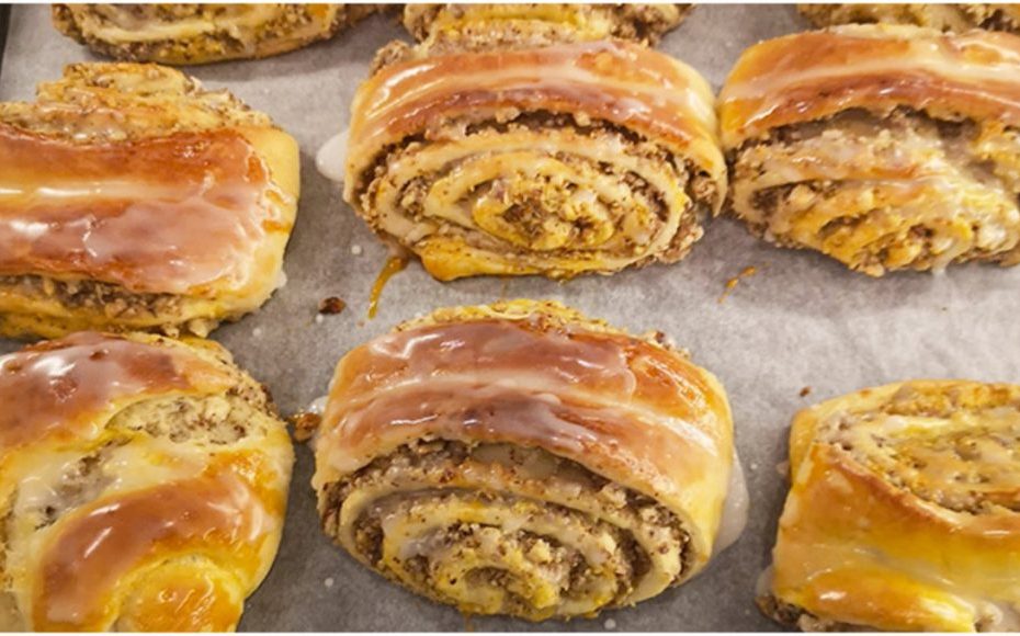 Lecker Nuss Rollen in nur 30 Minuten fertig 1024x580 1