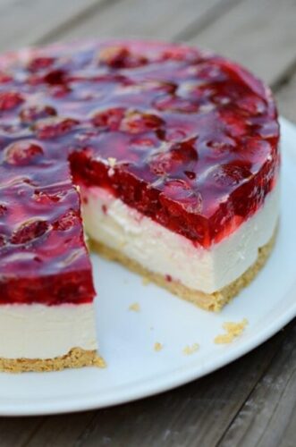 Mascarpone kolač od malina